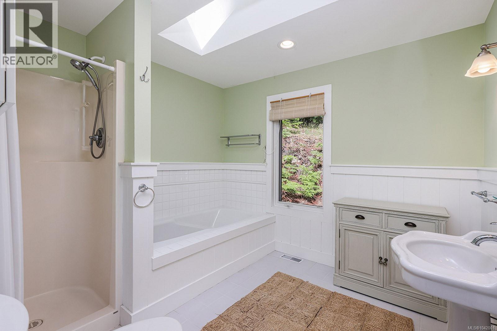 865 Gowlland Harbour Rd, Quadra Island