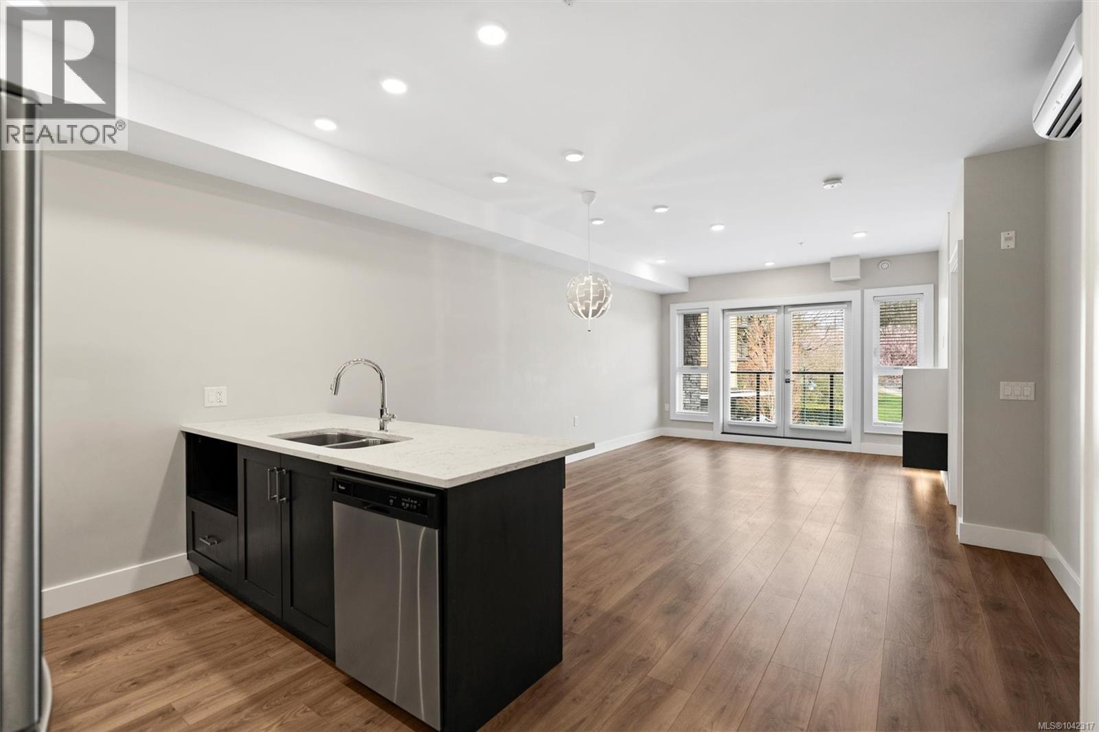#301 747 Travino Lane - 11