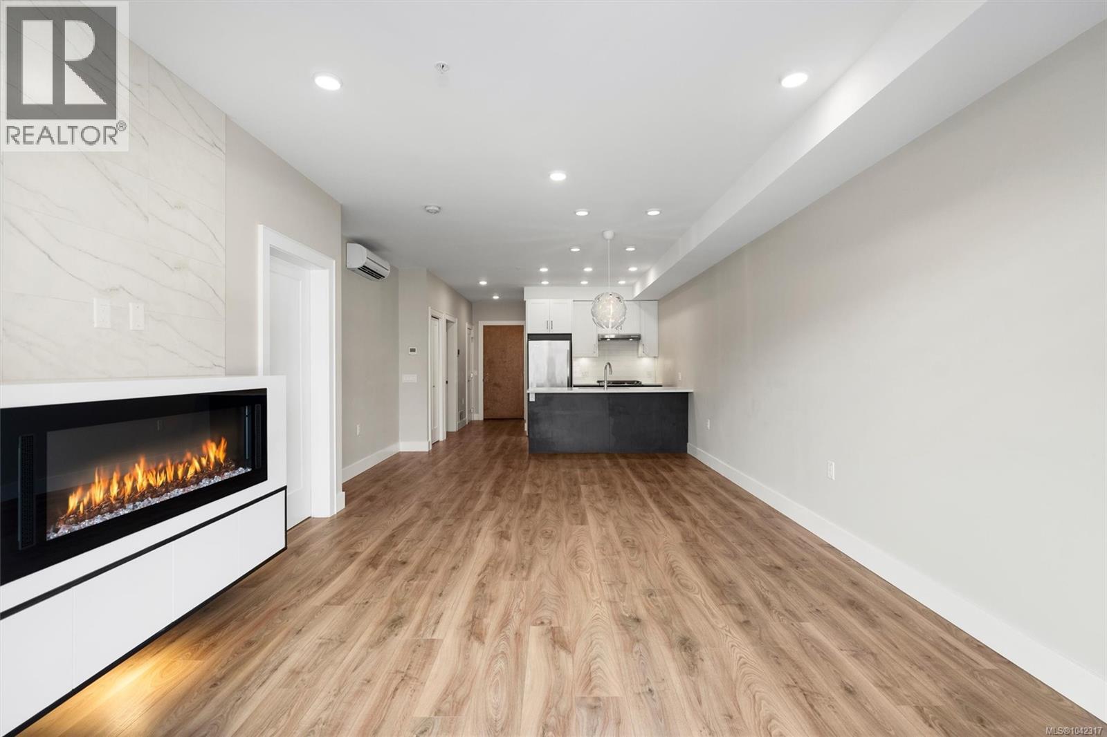 #301 747 Travino Lane - 14