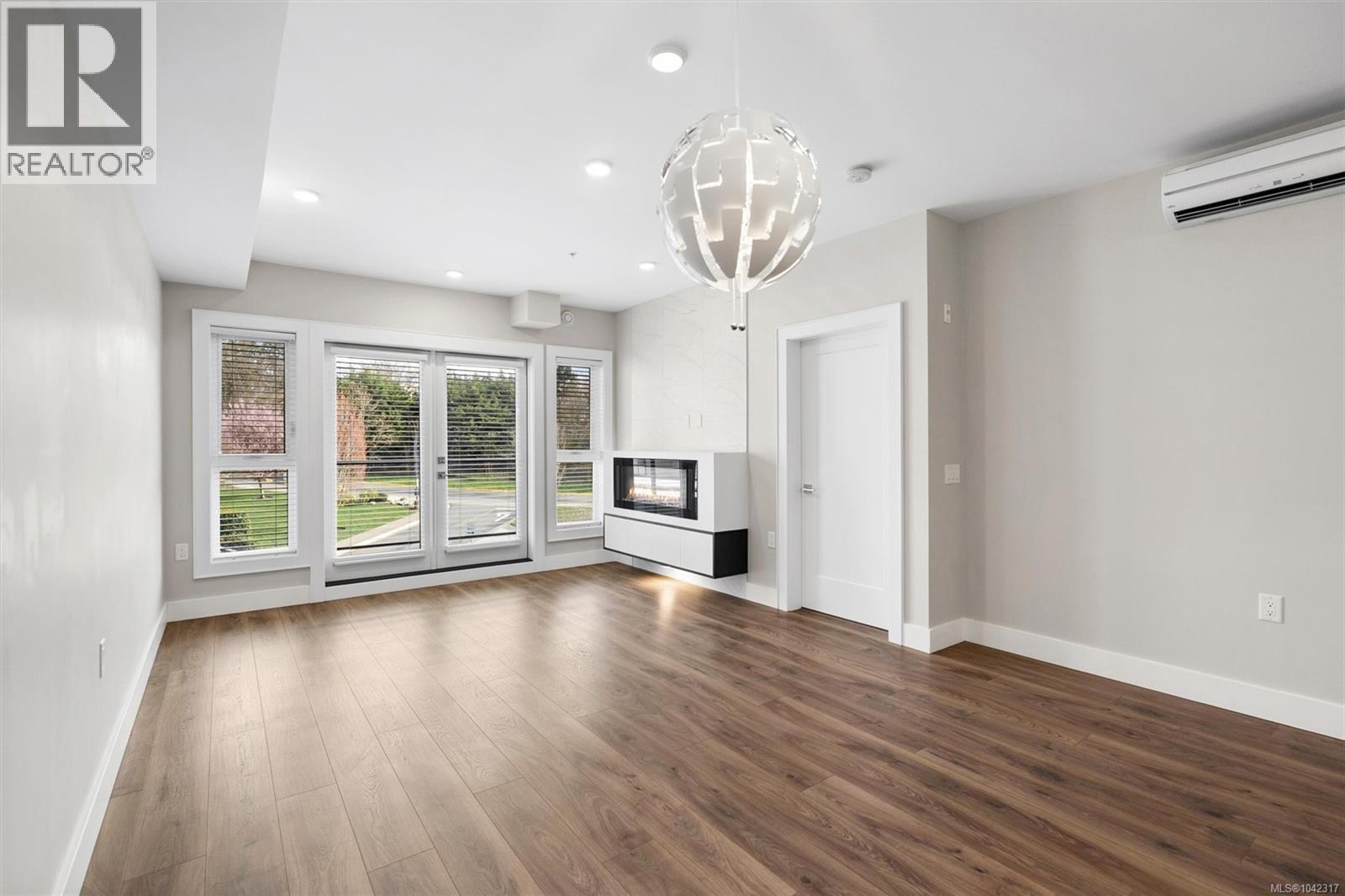 #301 747 Travino Lane - 15