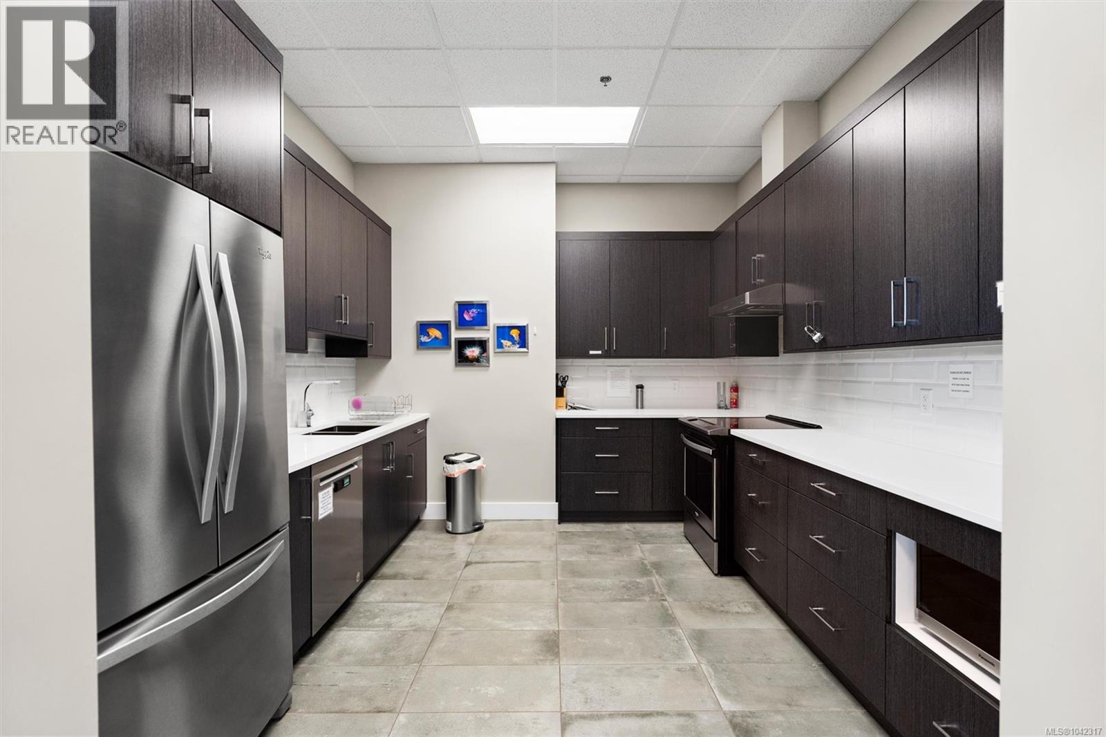 #301 747 Travino Lane - 39