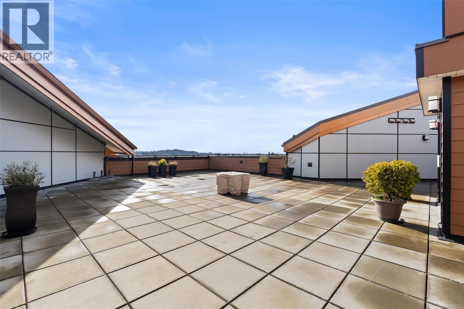#301 747 Travino Lane - 43