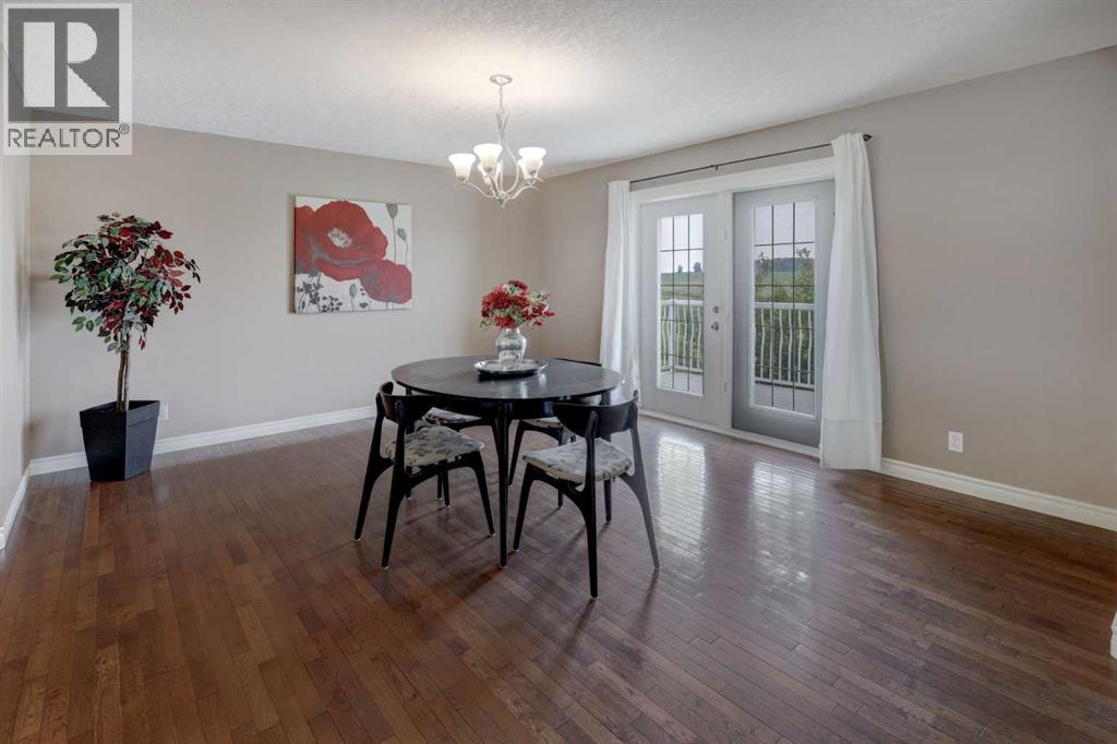 Massive dining area