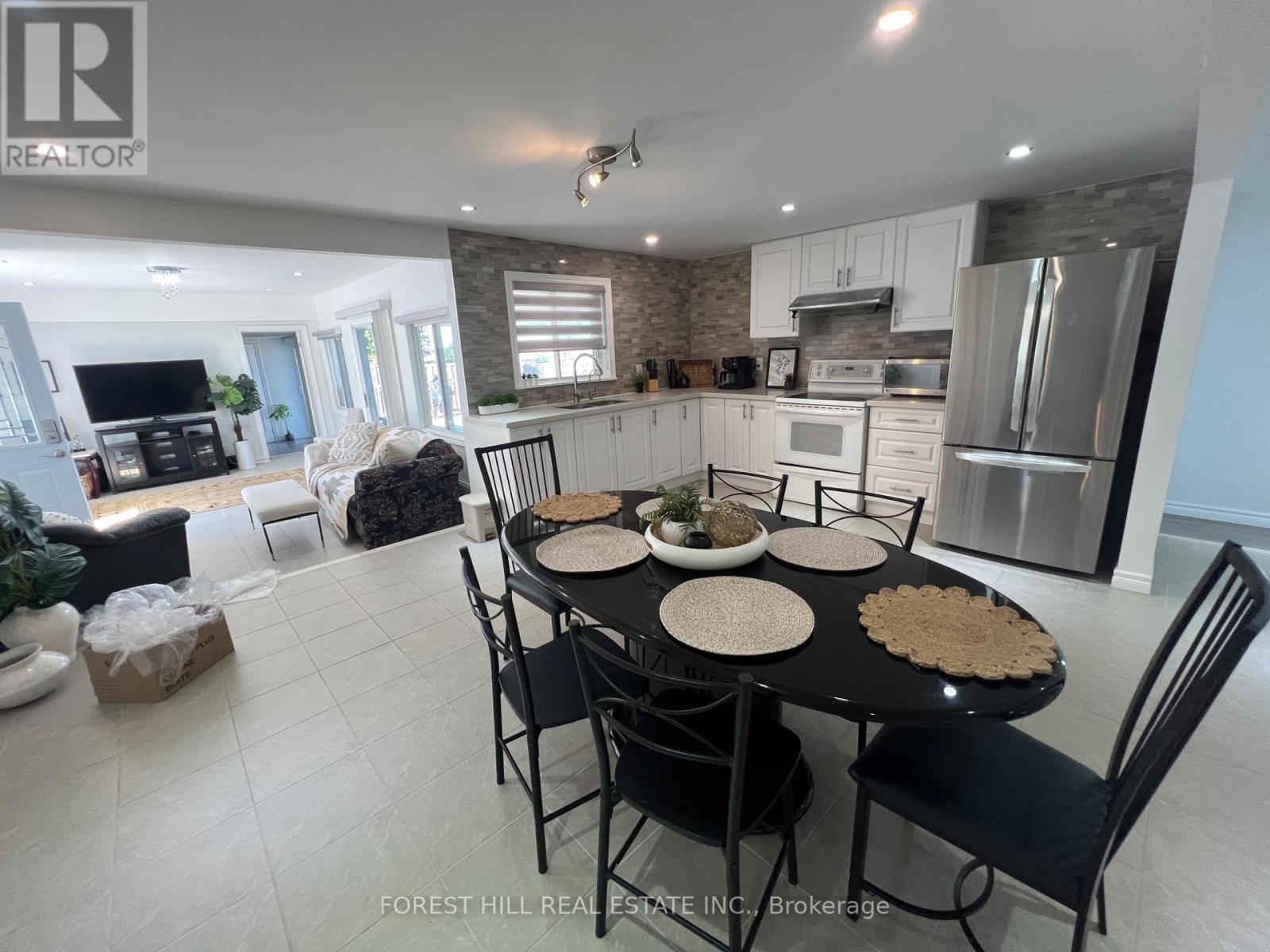 1161 CONNAUGHT DRIVE - 15