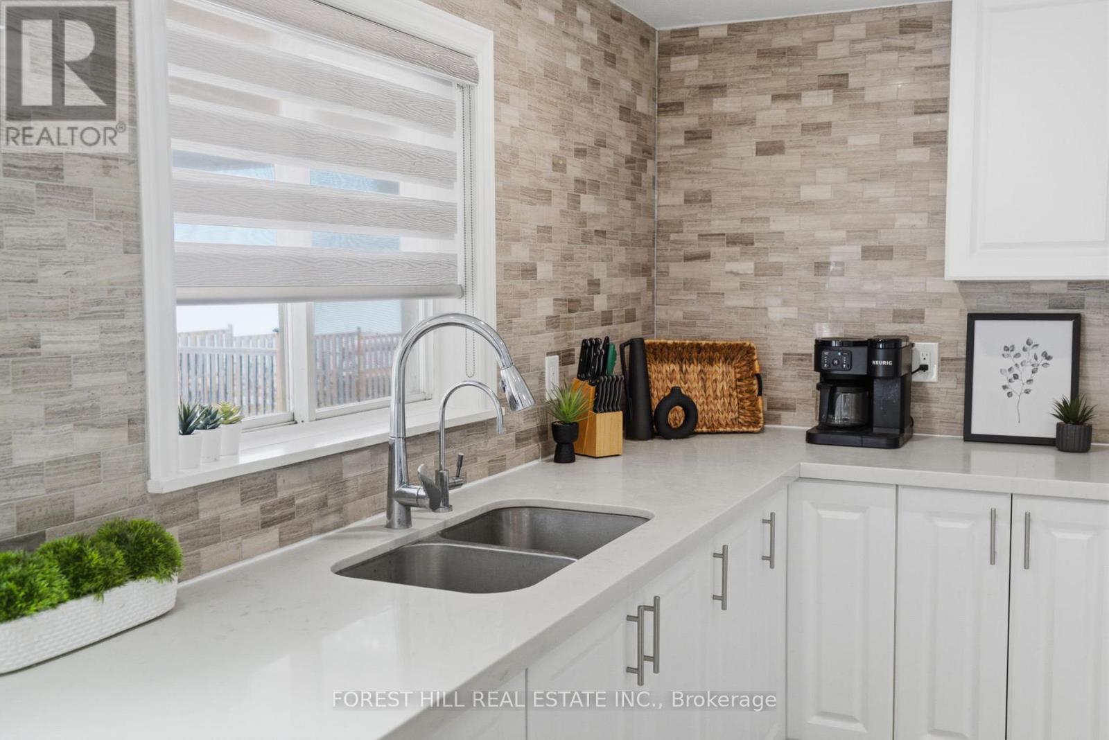 1161 CONNAUGHT DRIVE - 11
