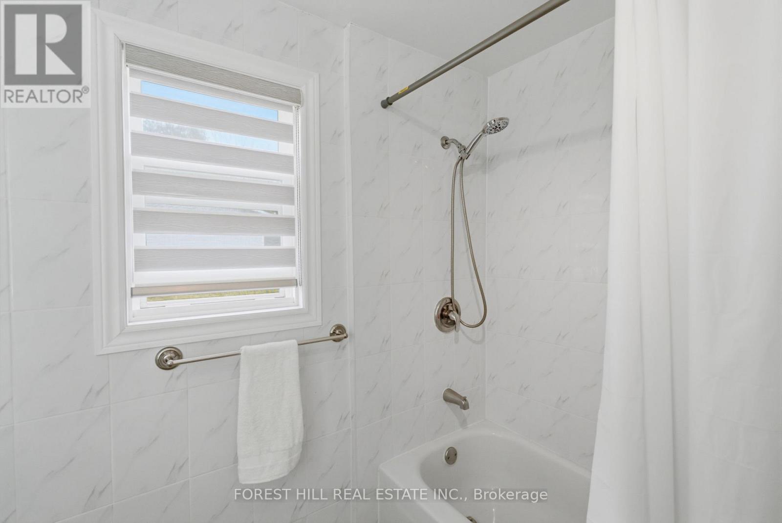 1161 CONNAUGHT DRIVE - 22