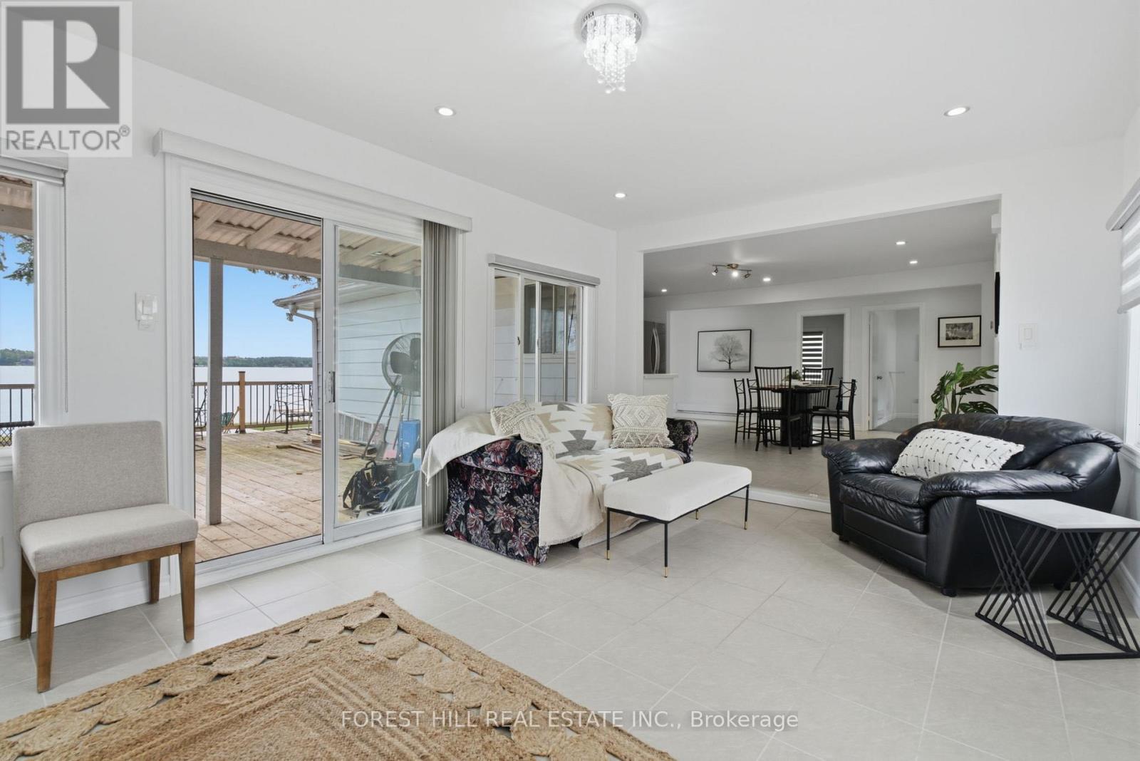 1161 CONNAUGHT DRIVE - 6