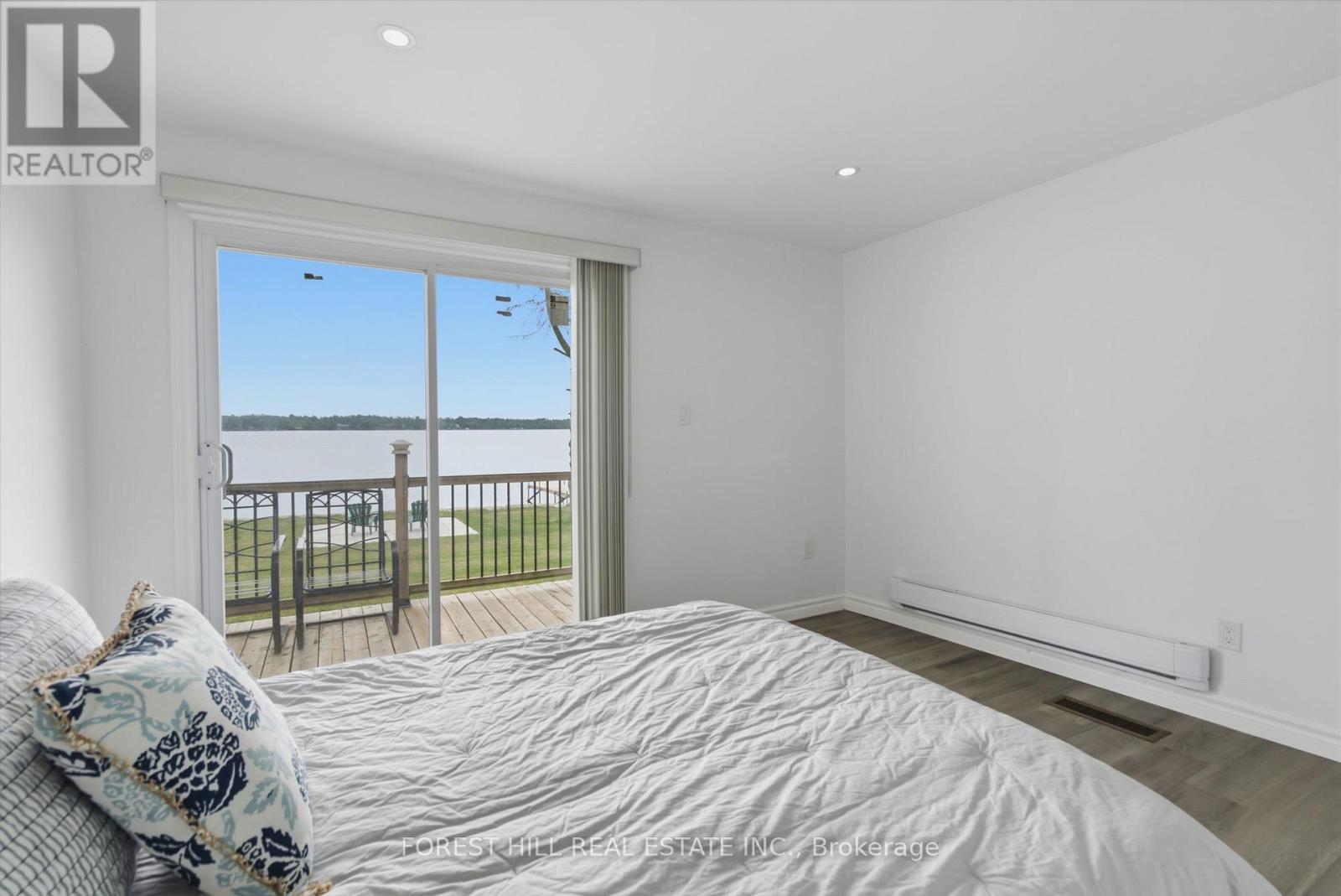 1161 CONNAUGHT DRIVE - 24
