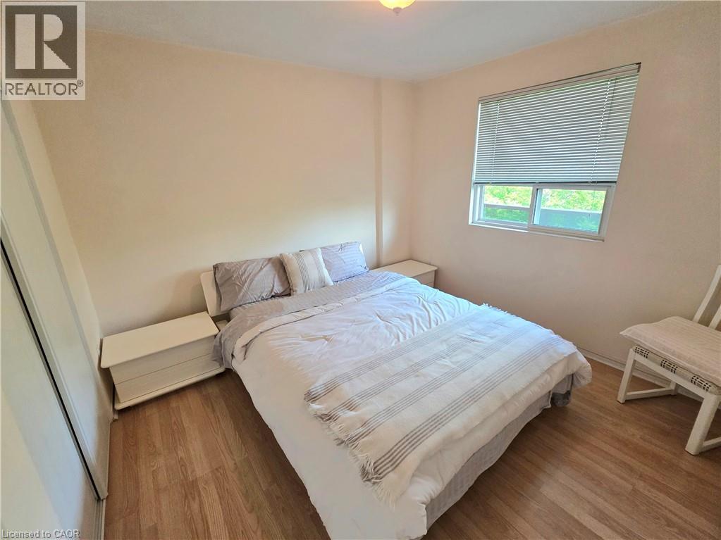 #37 2373 E KING Street E - 14