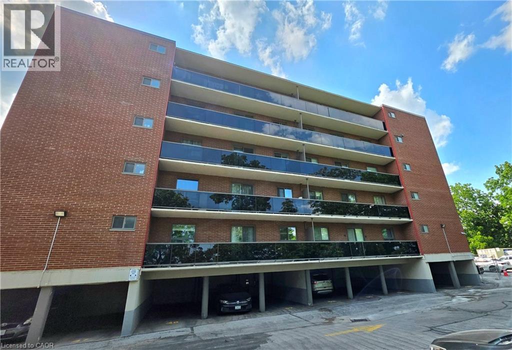 #37 2373 E KING Street E - 28
