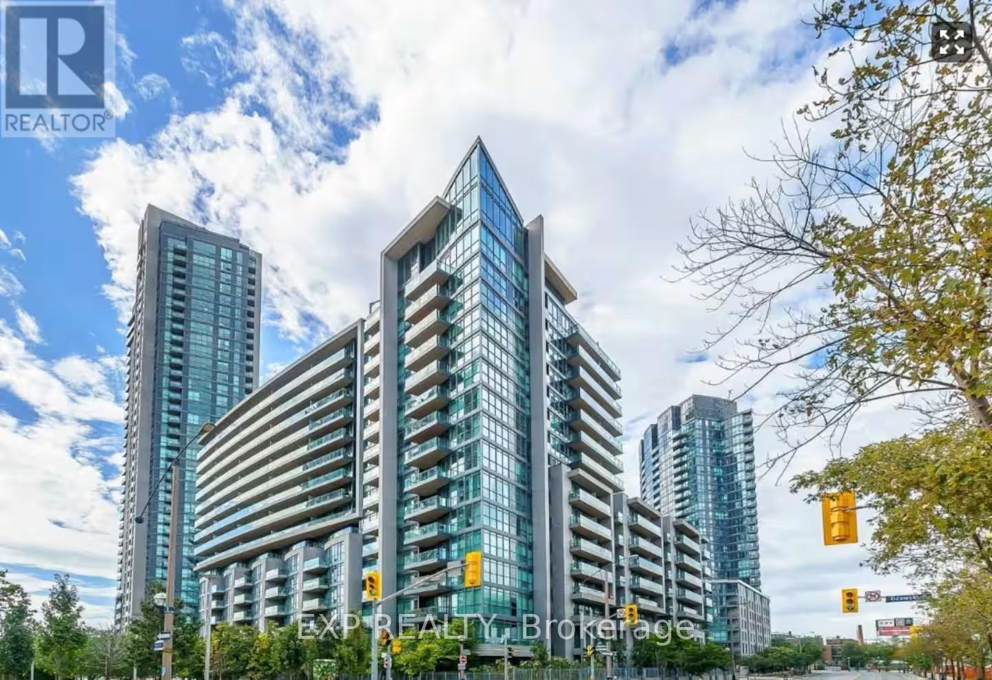 #465 209 FORT YORK BOULEVARD - 1