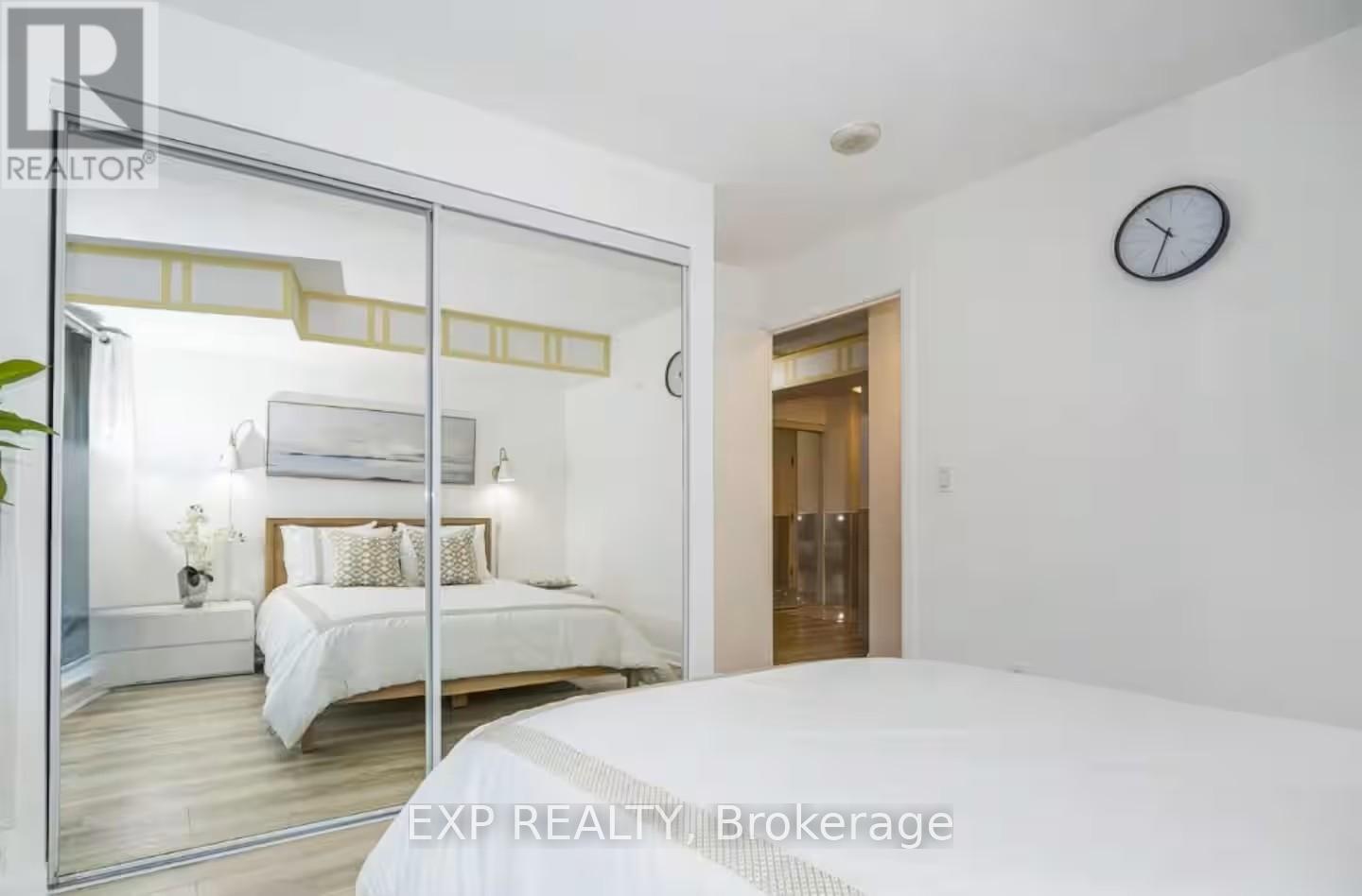 #465 209 FORT YORK BOULEVARD - 10