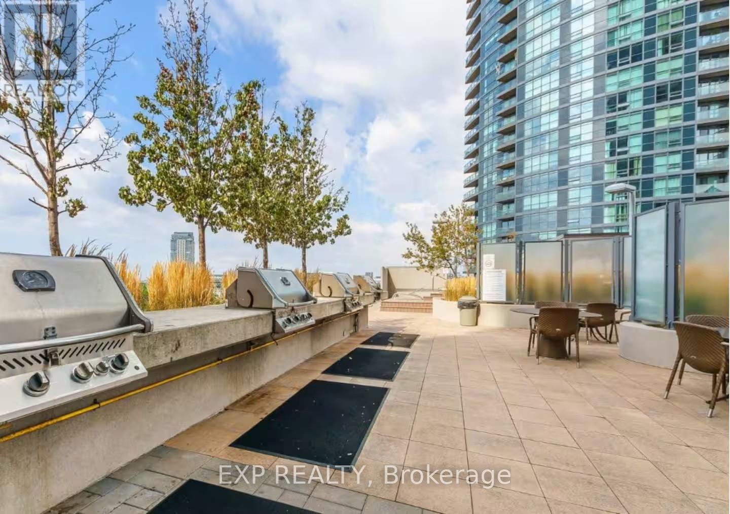 #465 209 FORT YORK BOULEVARD - 2
