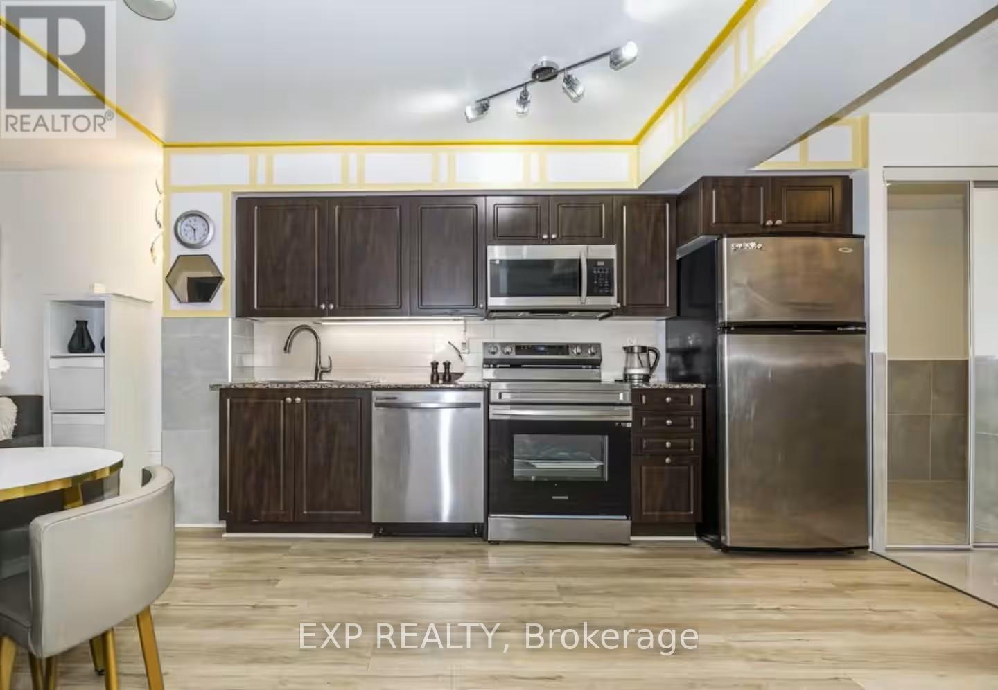 #465 209 FORT YORK BOULEVARD - 6