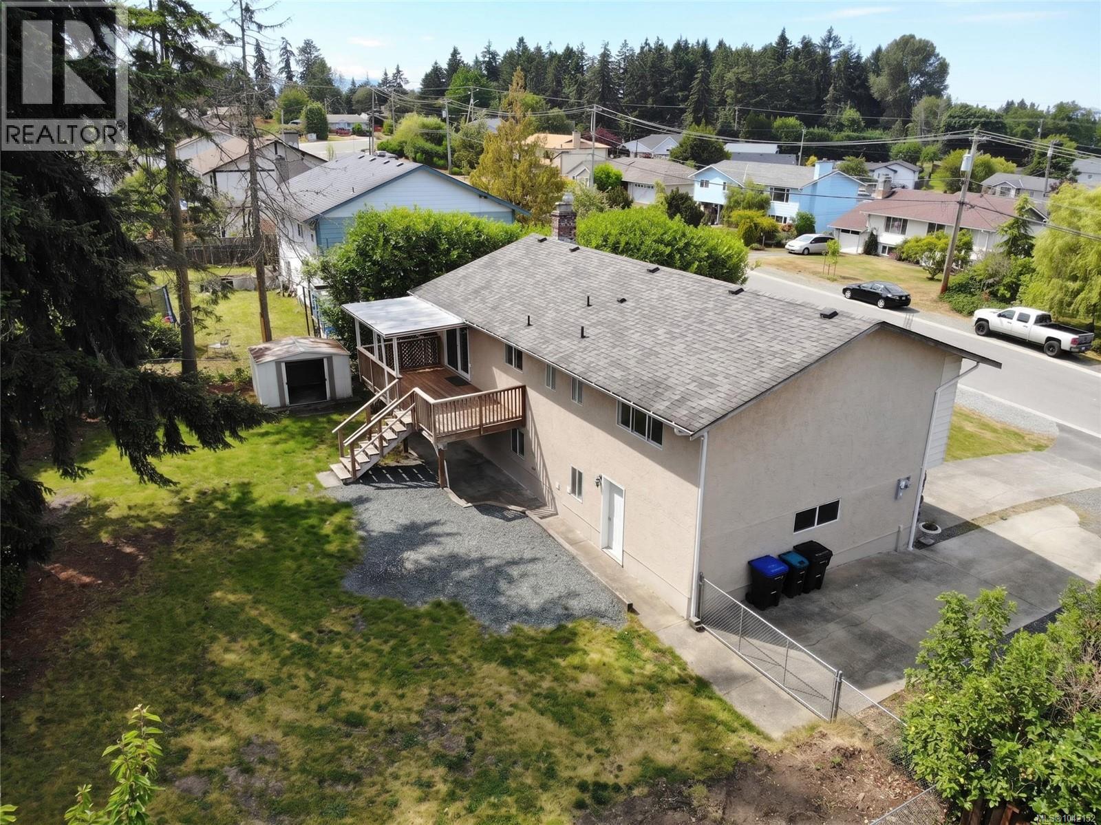 156 Moss Ave, Parksville — photo 2