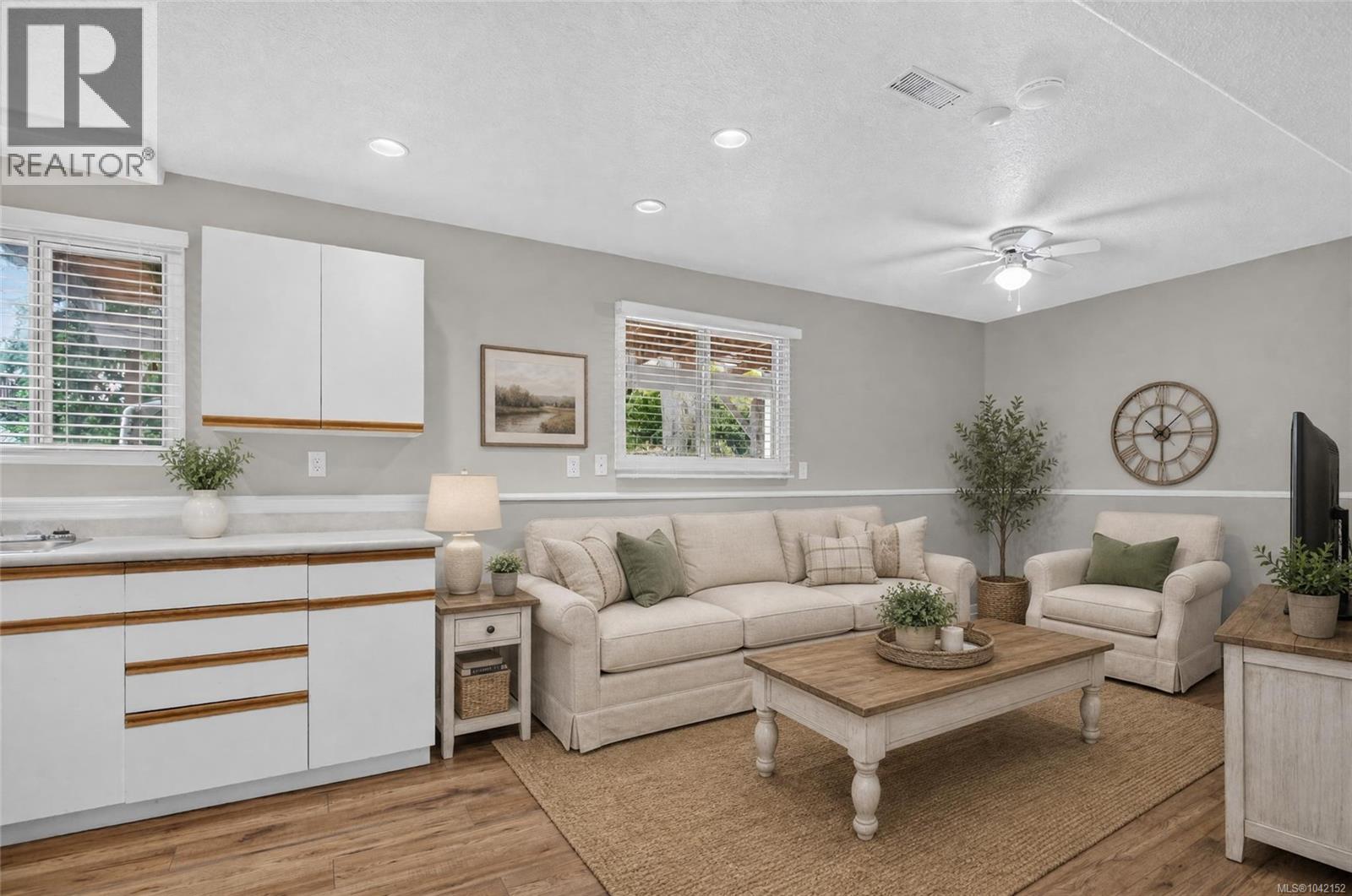 156 Moss Ave - 31