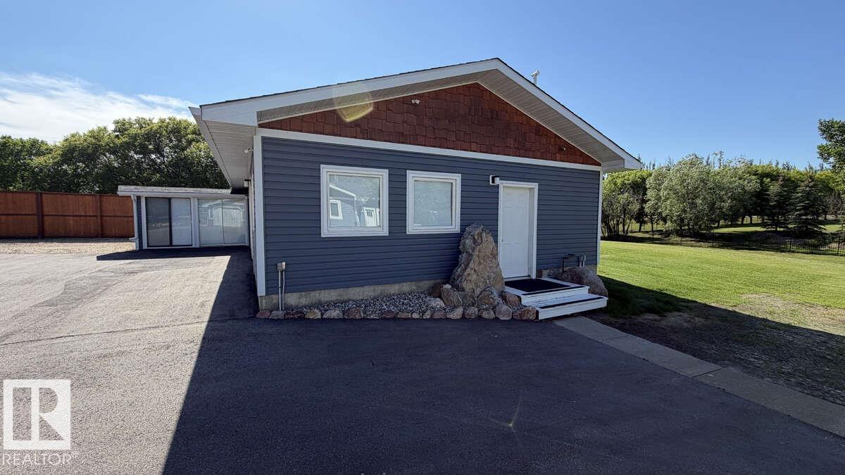 25032 Richfield RD - 12