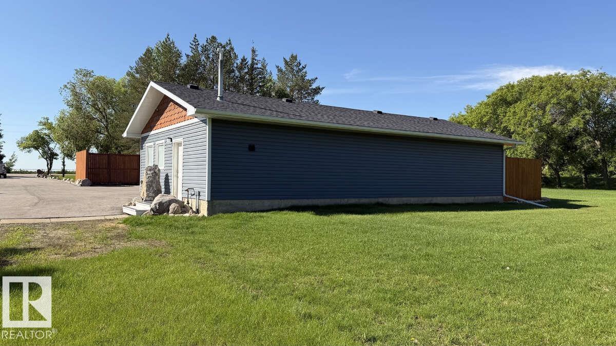 25032 Richfield RD - 15