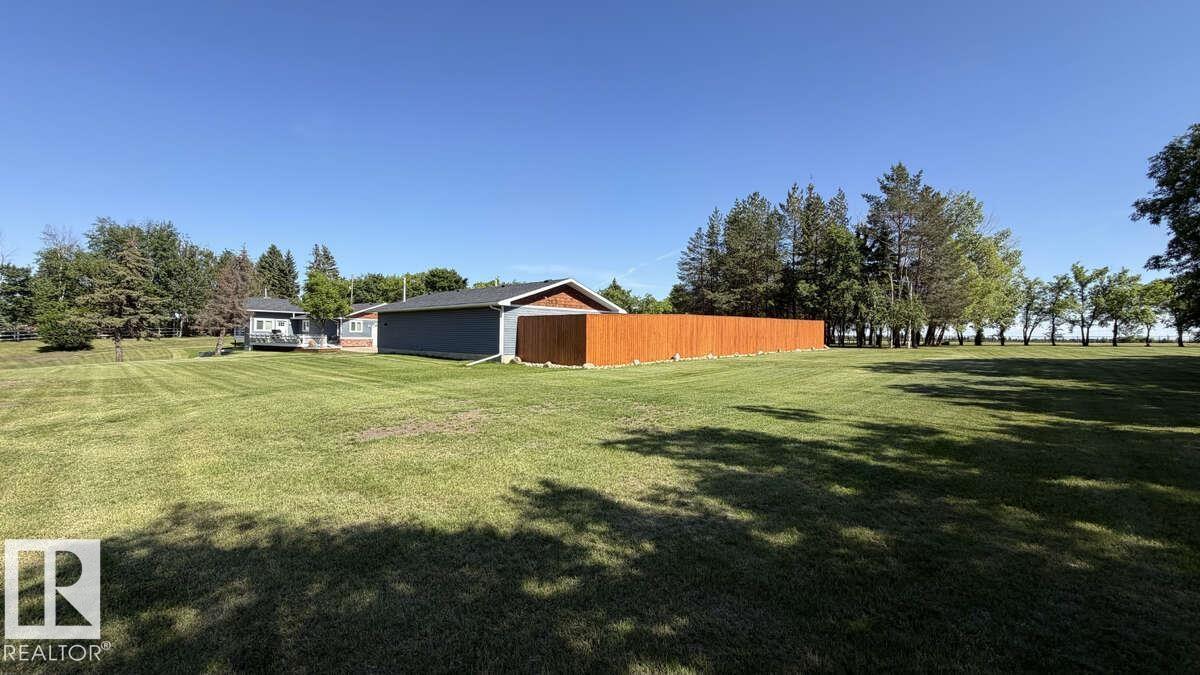 25032 Richfield RD - 16