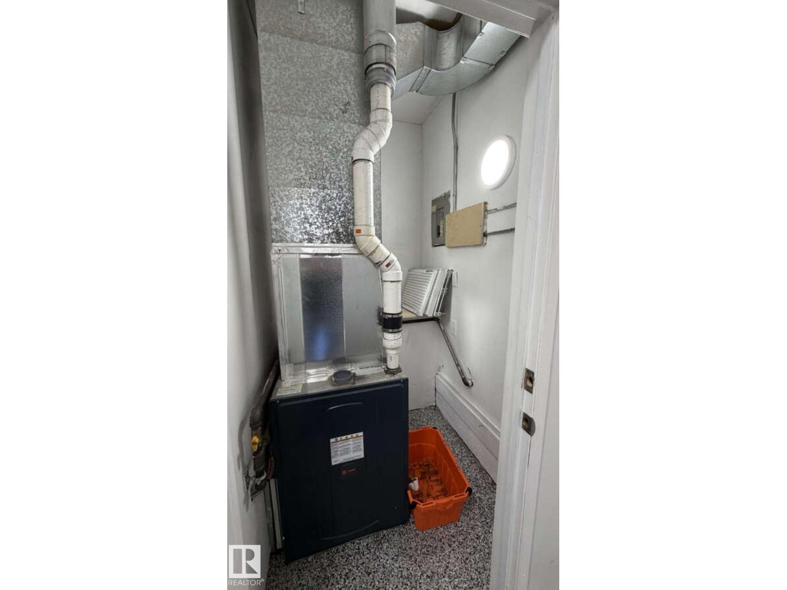 25032 Richfield RD - 22