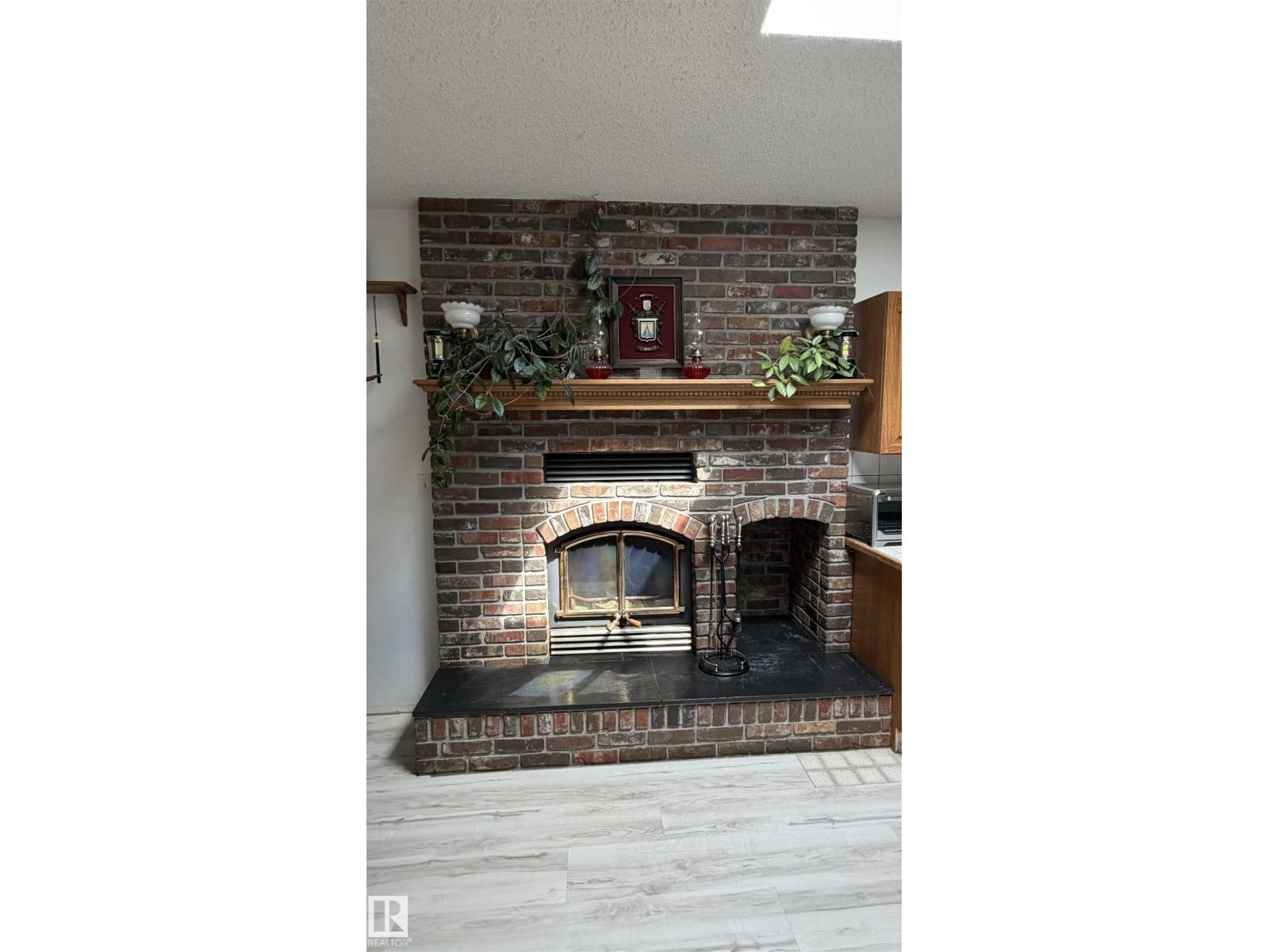 25032 Richfield RD - 27
