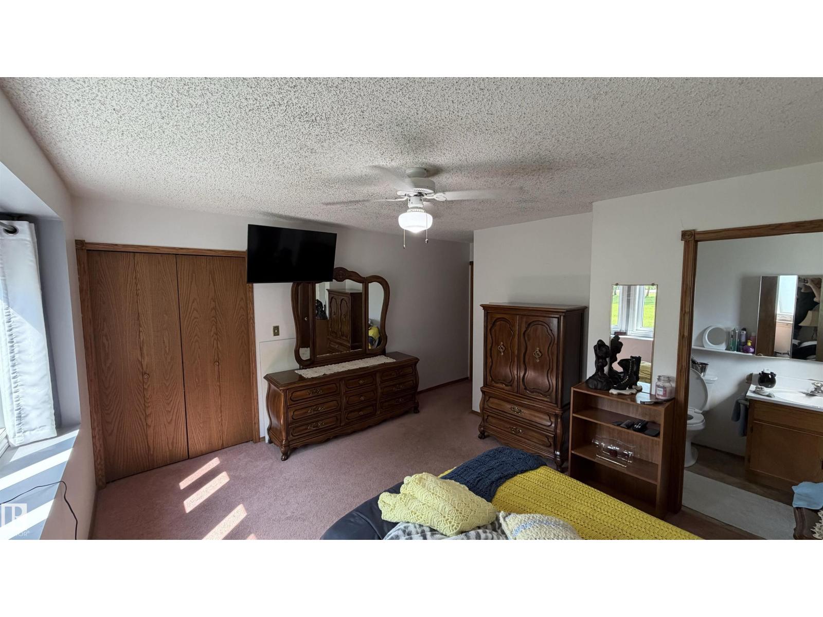 25032 Richfield RD - 28