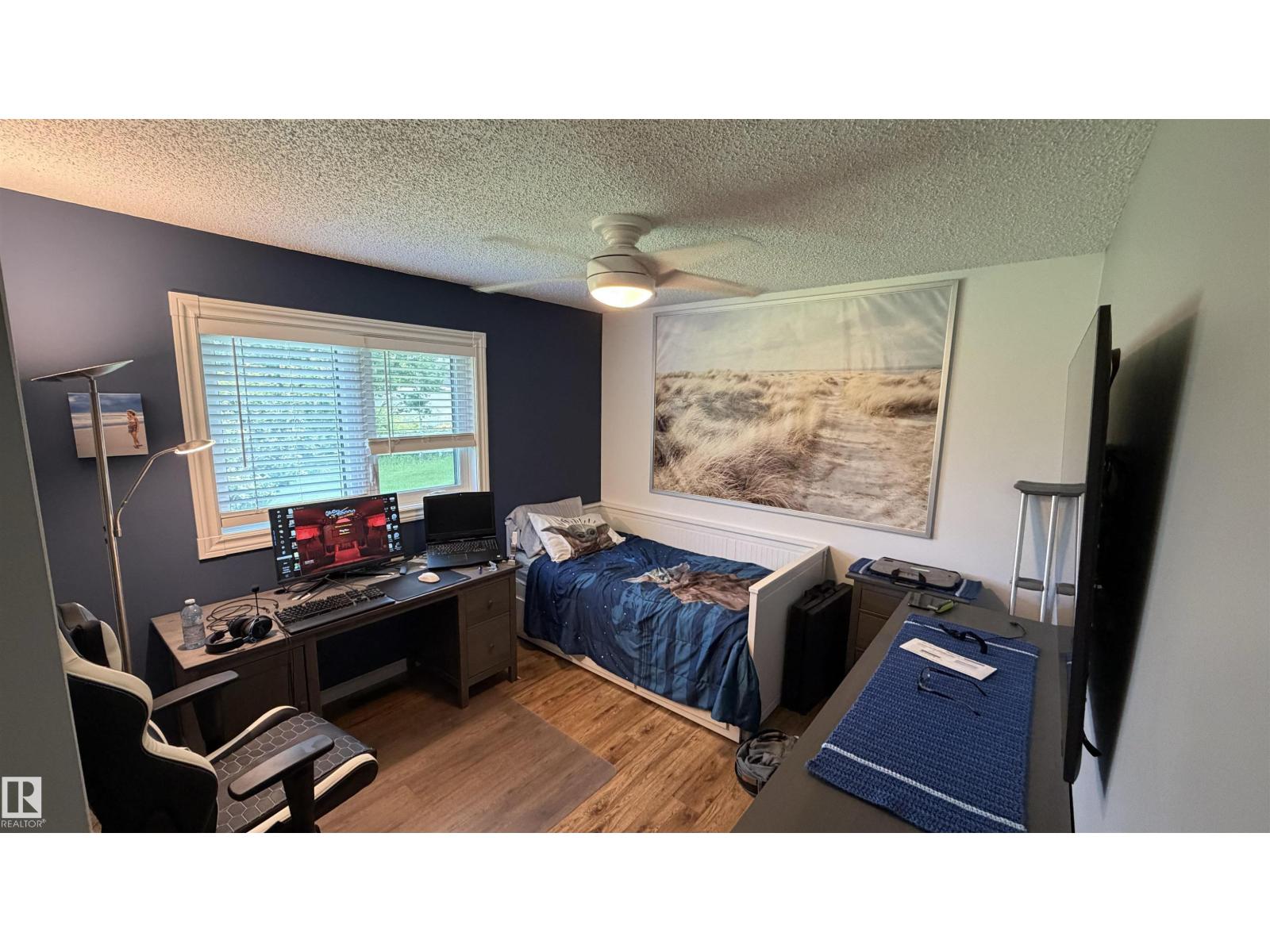 25032 Richfield RD - 34