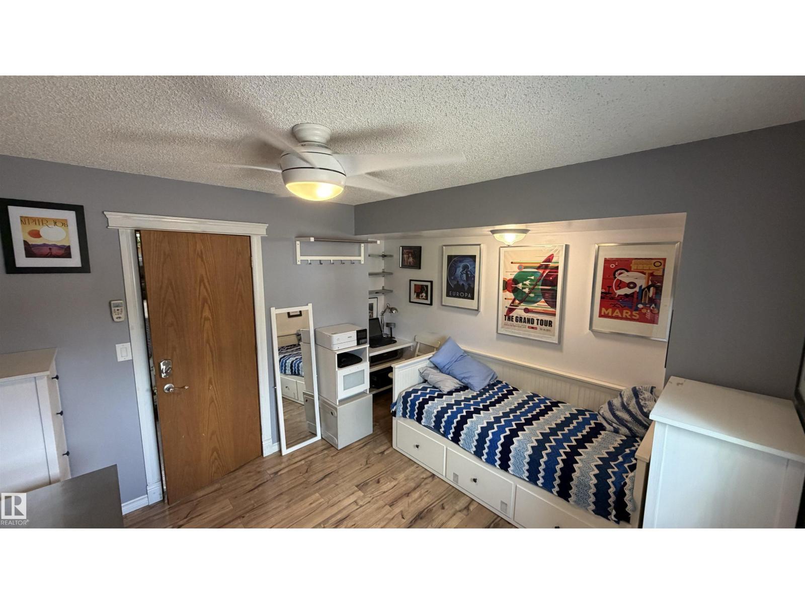 25032 Richfield RD - 38