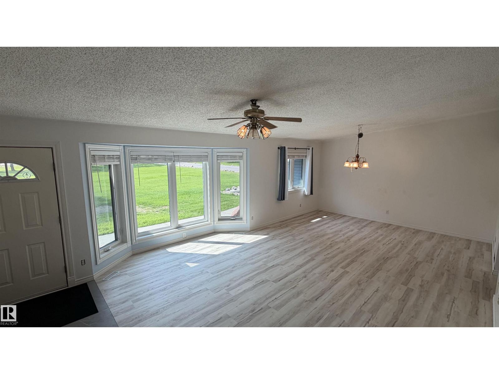 25032 Richfield RD - 43