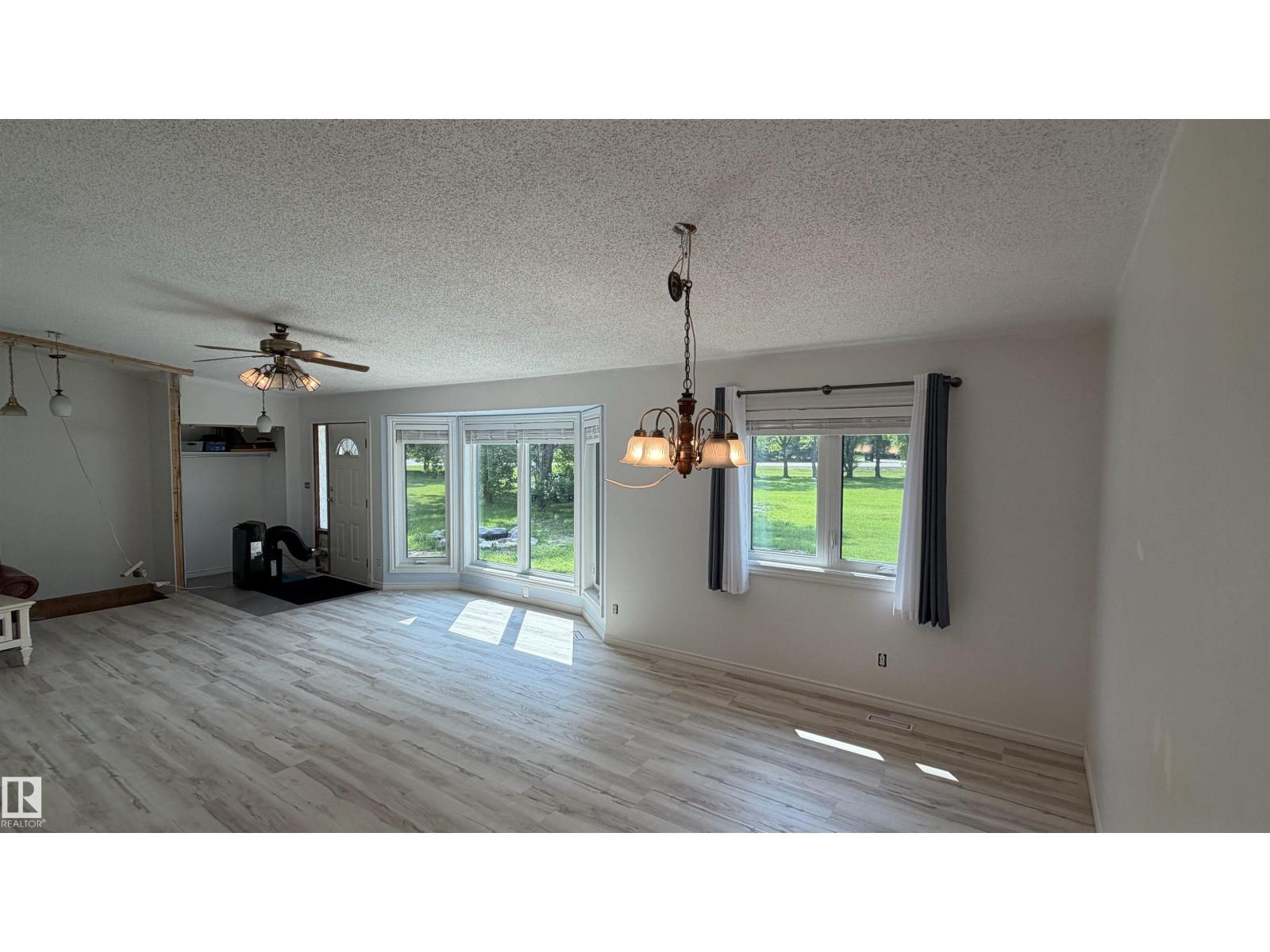 25032 Richfield RD - 45