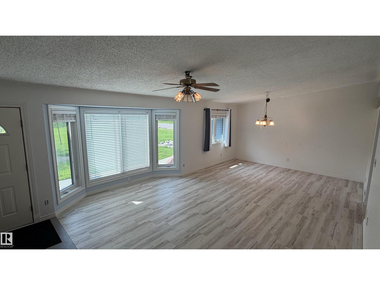 25032 Richfield RD - 46