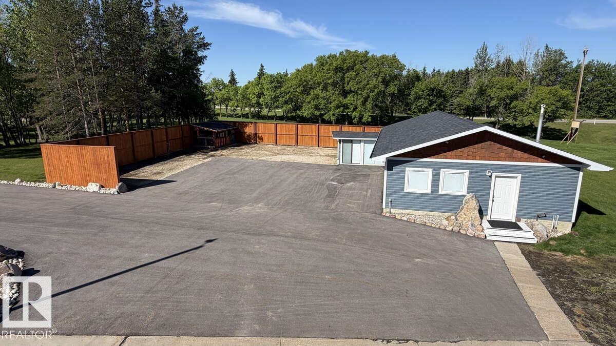 25032 Richfield RD - 9