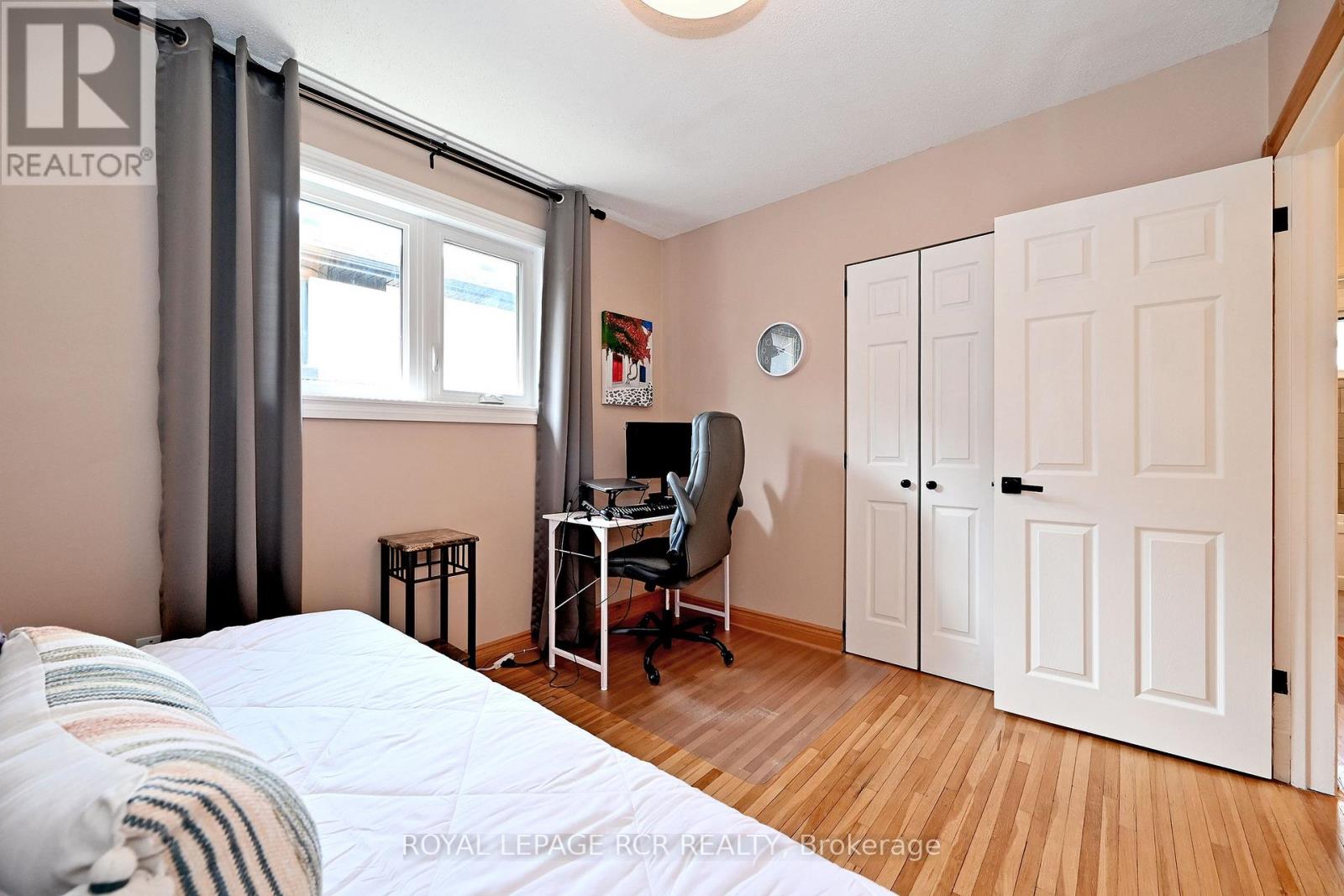 87 RICHARDSON DRIVE - 23