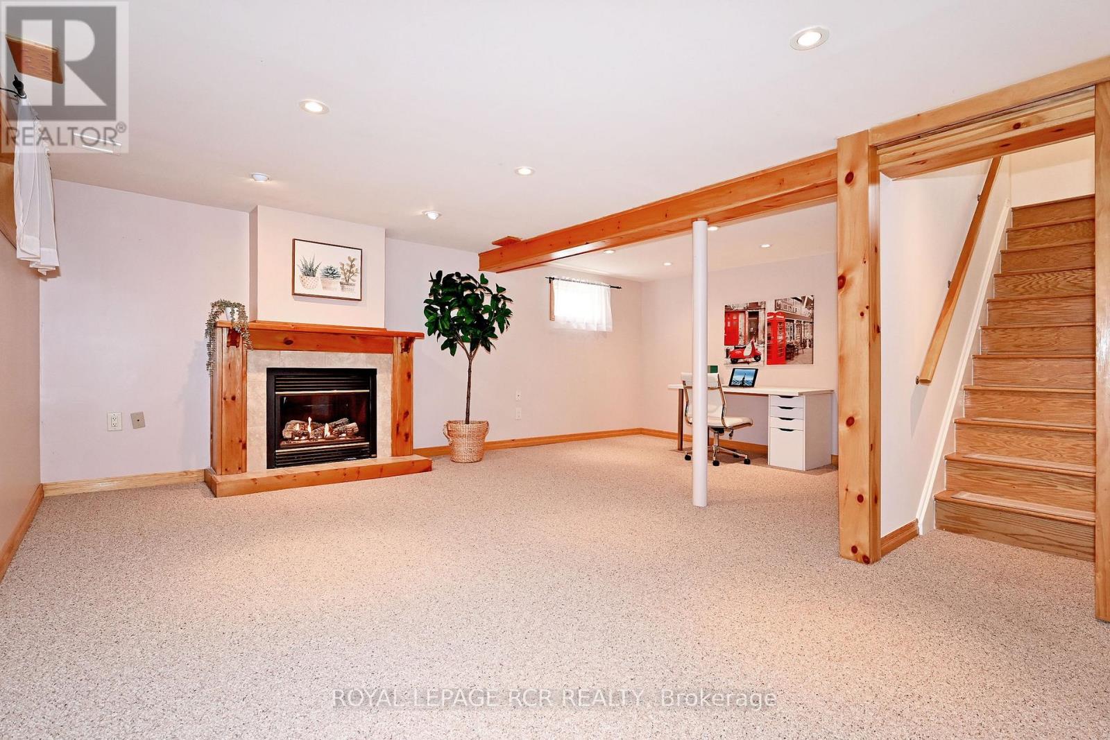 87 RICHARDSON DRIVE - 28