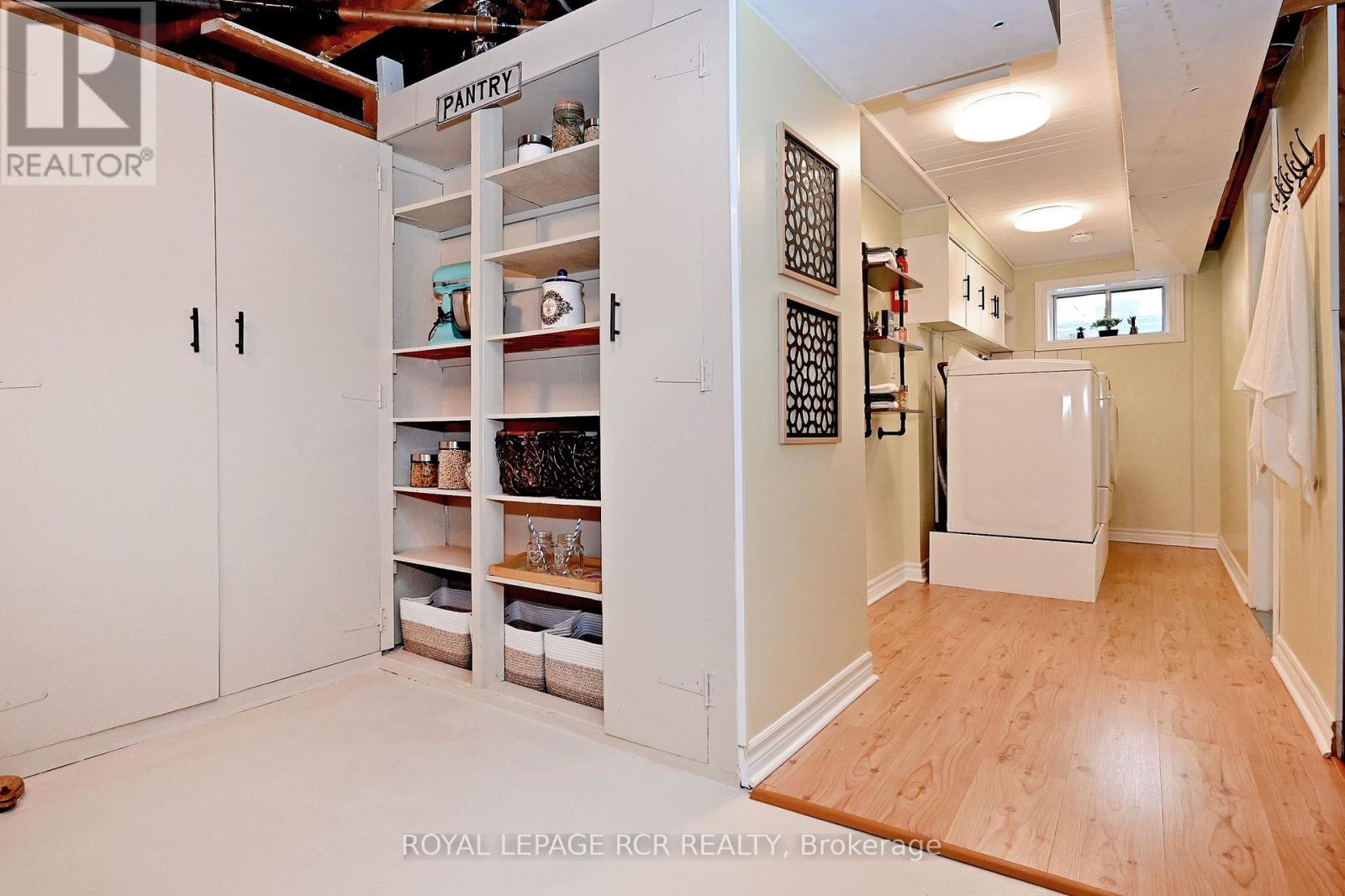 87 RICHARDSON DRIVE - 36