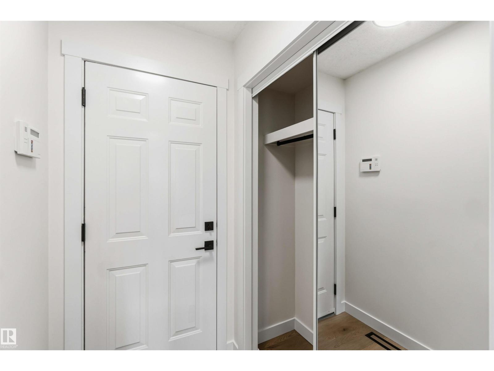 299 WESTWOOD PT — photo 25