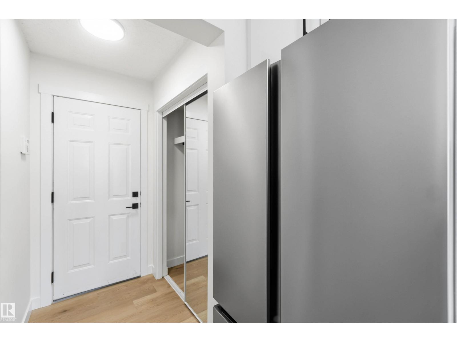 299 WESTWOOD PT — photo 23