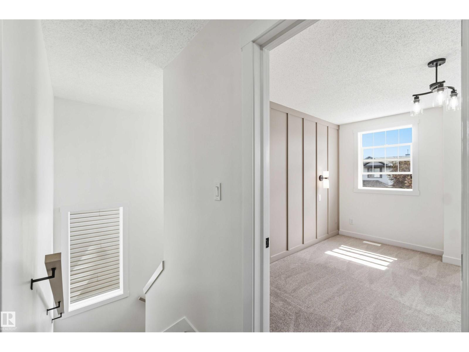 299 WESTWOOD PT — photo 29