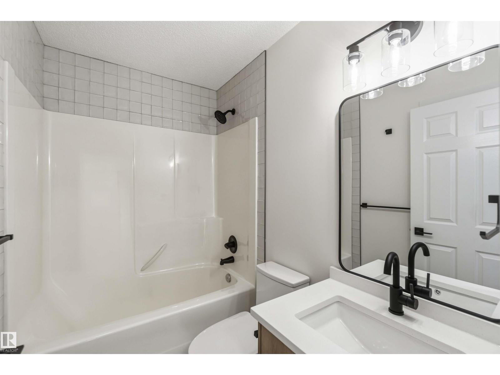 299 WESTWOOD PT — photo 35