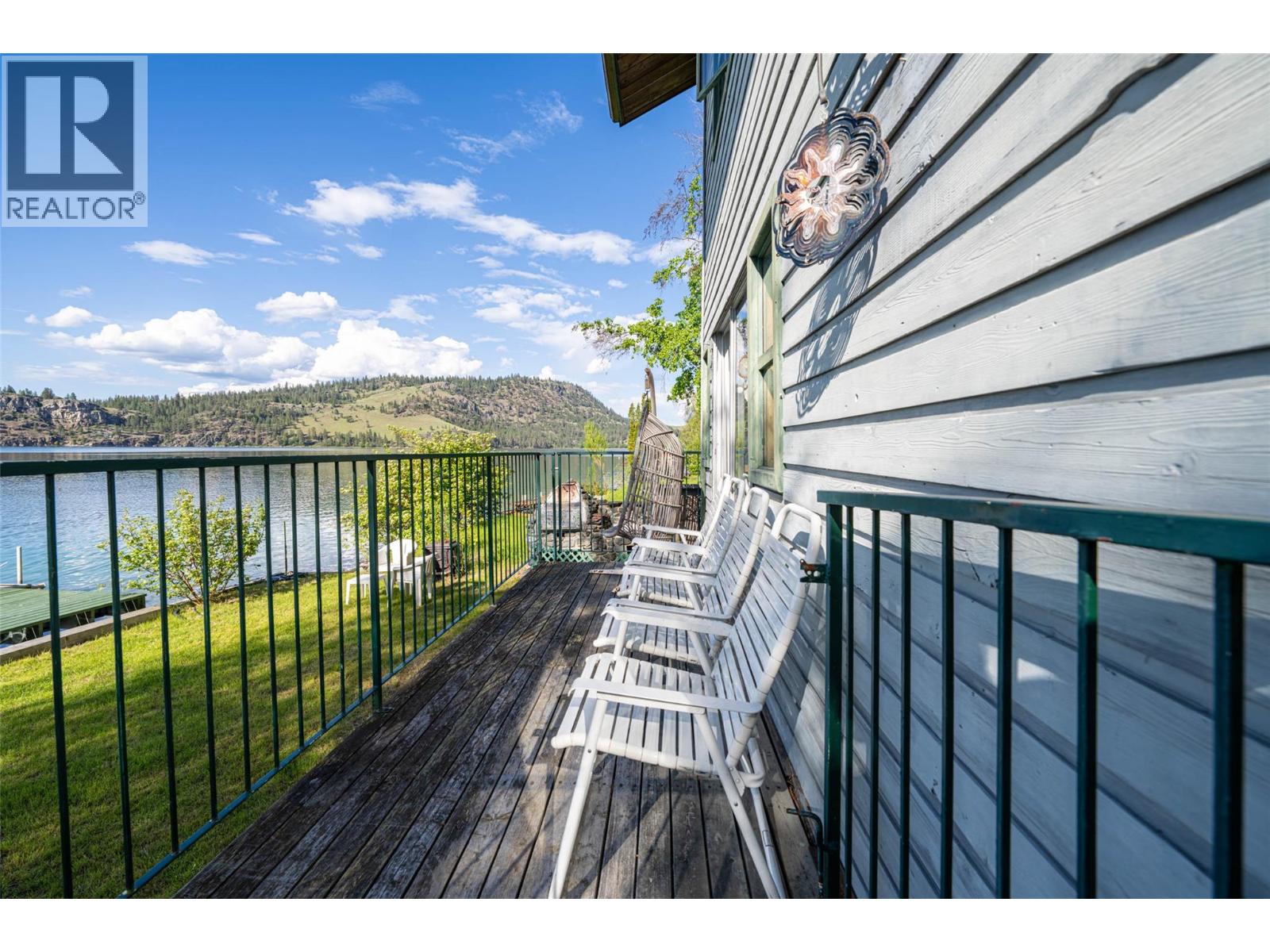 5867 Cosens Bay Road - 25