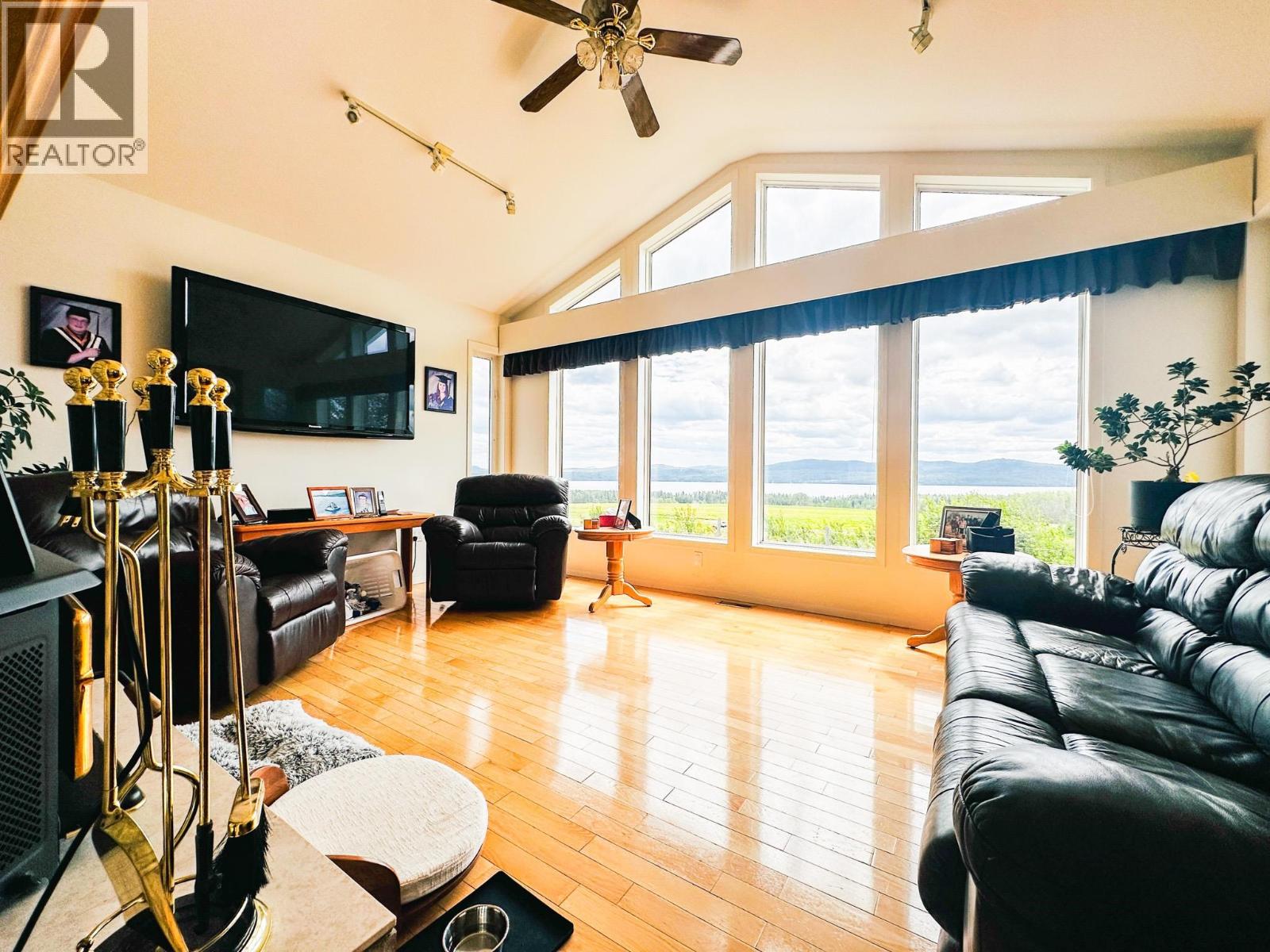 7120 BROWN ROAD - 7
