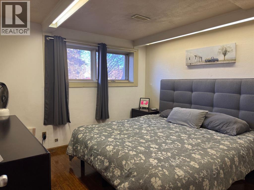 10417 117 Street - 15