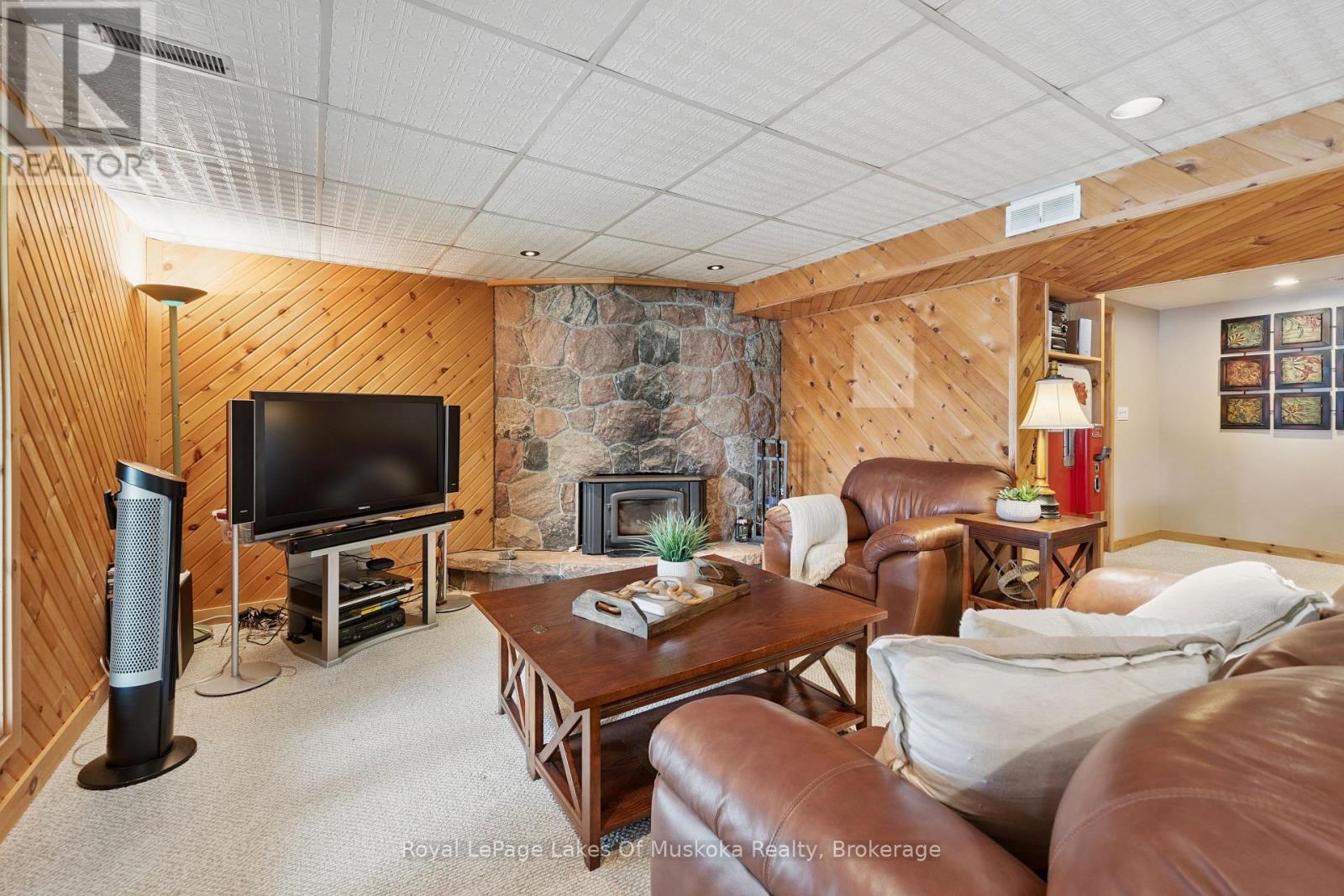1082 KAWAGAMA LAKE ROAD - 18