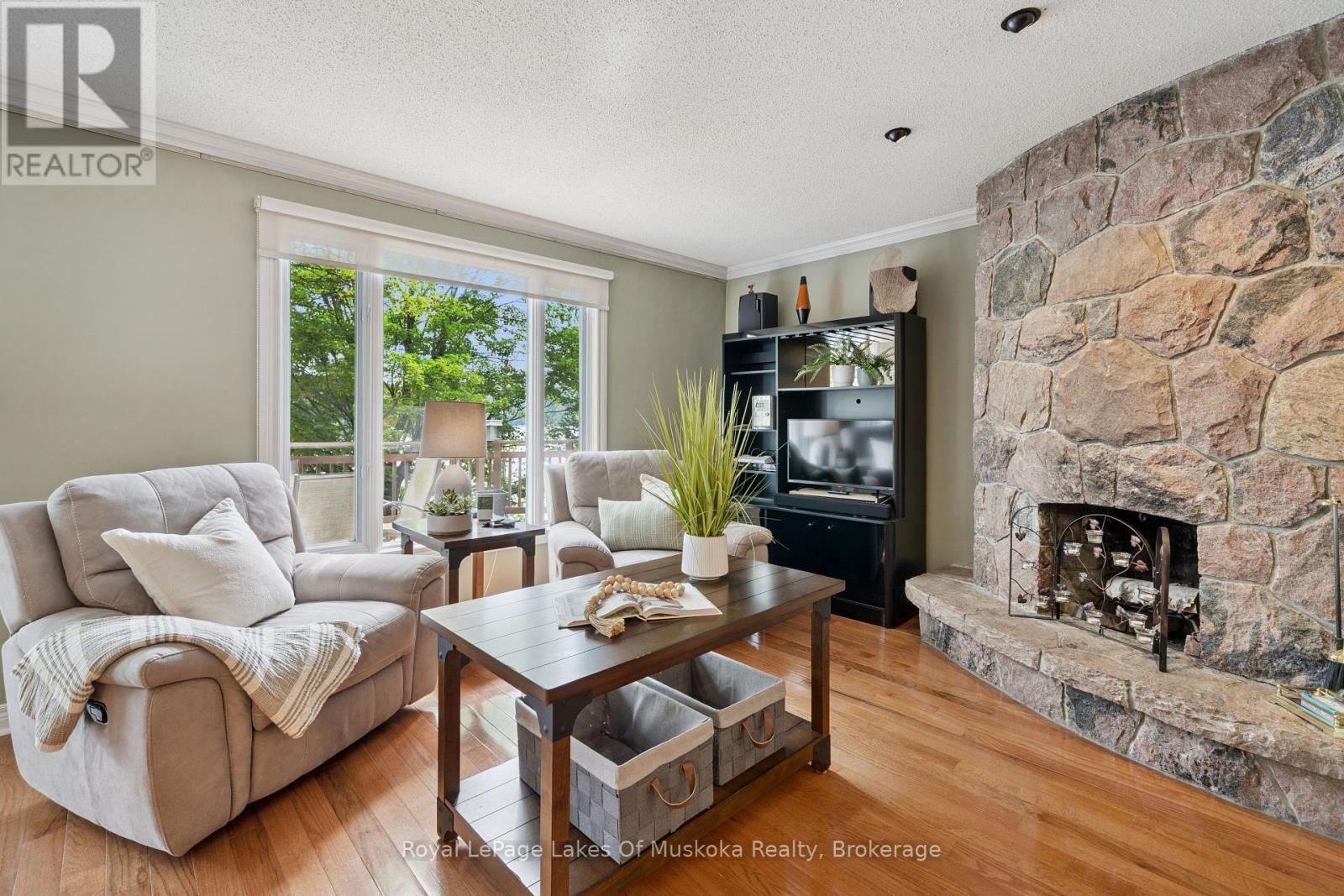 1082 KAWAGAMA LAKE ROAD - 5
