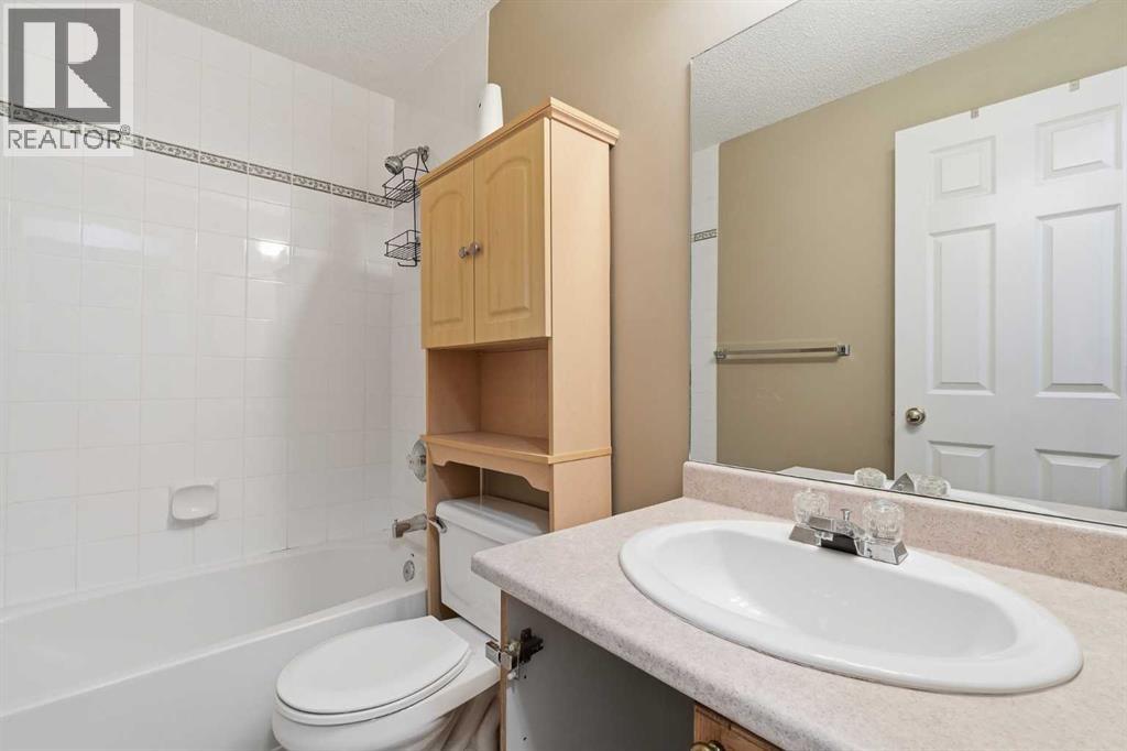 59 Taravista Street NE - 21