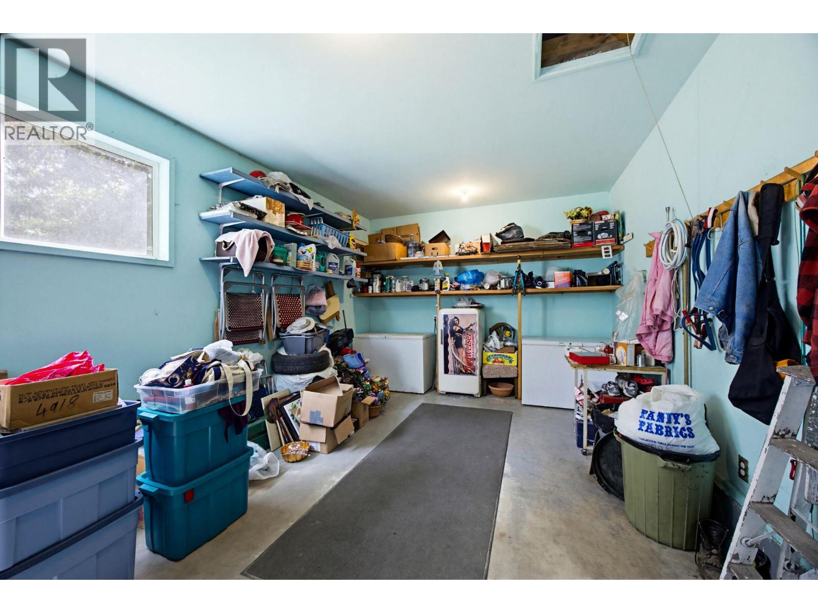 4341 Dunsmuir Road Road - 27