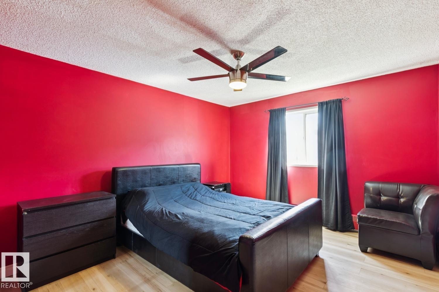 #239 10636 120 ST NW - 13