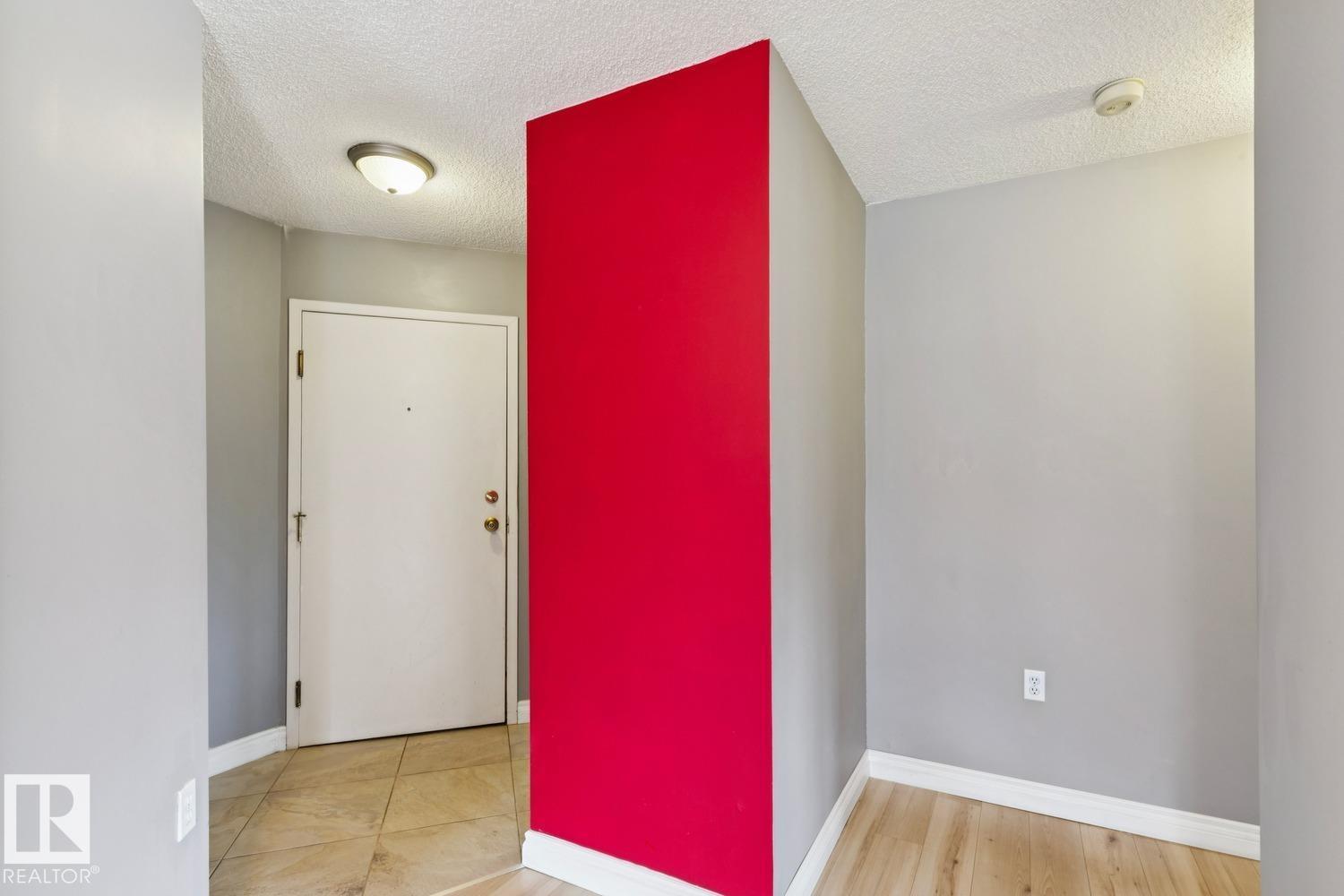 #239 10636 120 ST NW - 2
