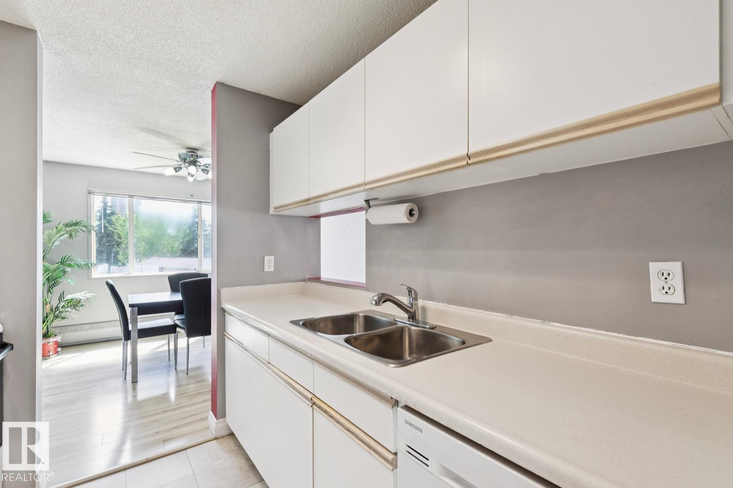 #239 10636 120 ST NW - 4