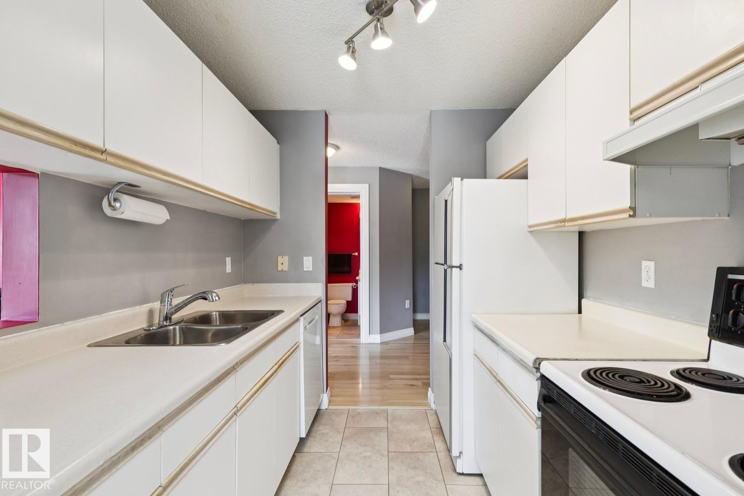 #239 10636 120 ST NW - 5